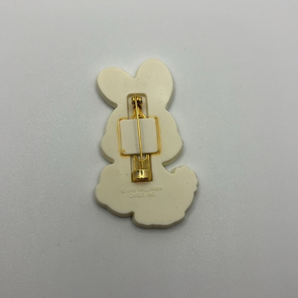 Vintage 1981 Hallmark Easter Bunny Pin Brooch Rabbit Painter Brush - Picture 3 of 5